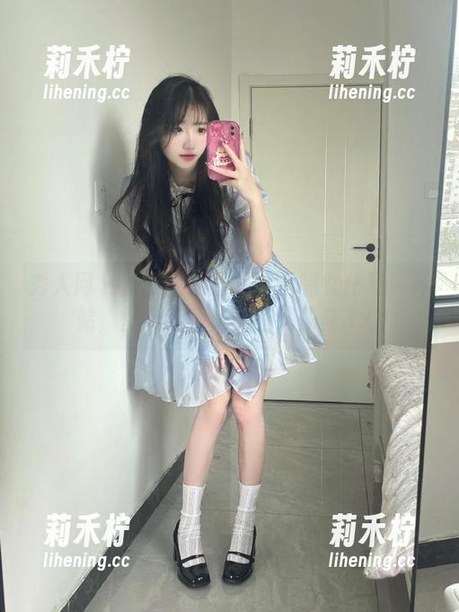 秀人网-桃色奶酪 秀人网 - 精致生活从桃色奶酪女仆写真开始,壁纸让每一天充满惊喜.txt