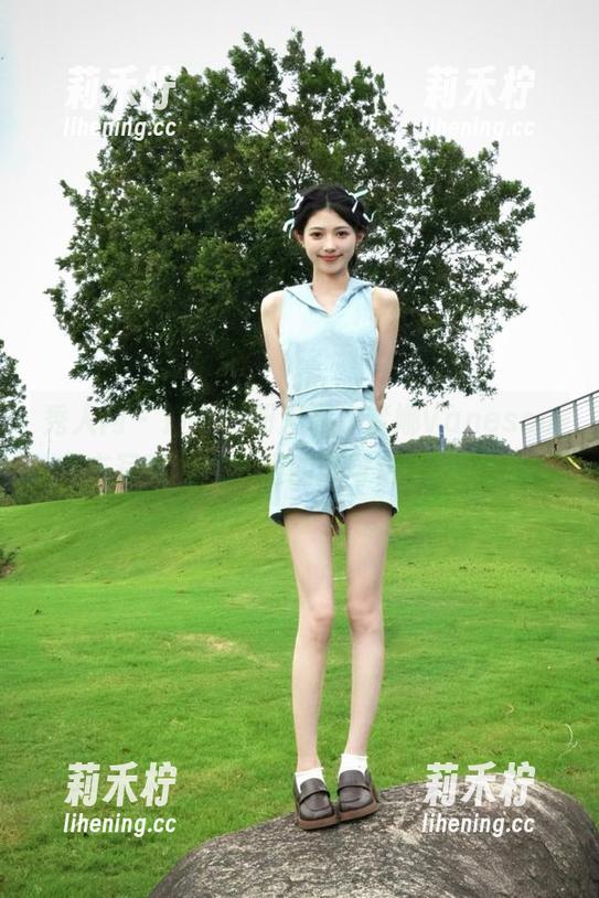 秀人网-梦娜Vanessa 秀人网 - 最新图册来袭,梦娜Vanessa女友写真展现无限创意与青春活力.txt