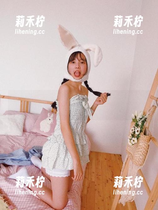 秀人网-玄子 秀人网 - 玄子的校服写真,高颜值高清照片带你重温校园时光.txt