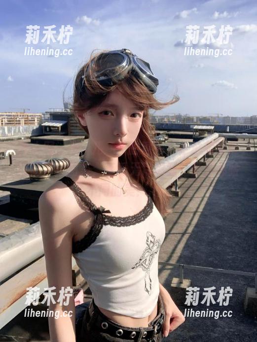 秀人网-玥儿玥er 秀人网 - 随玥儿玥er的镜头,走进美丽厦门的旅拍图集,享受无尽福利,带你体验不同的美!.txt