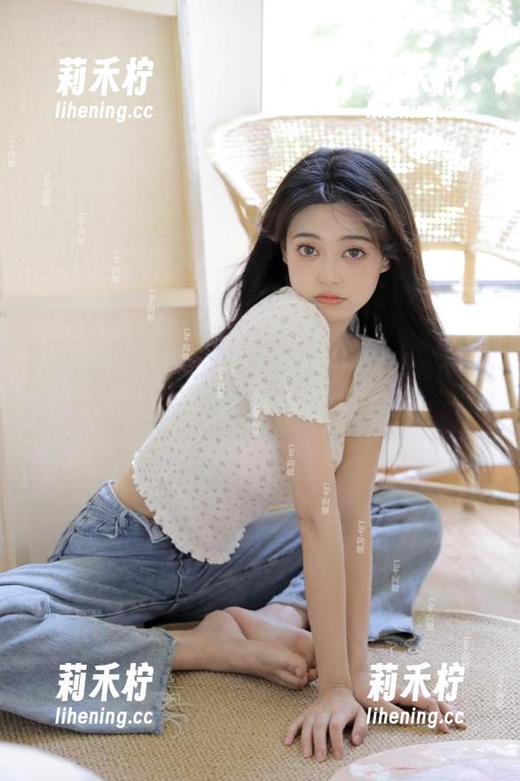 秀人网-甜妮 秀人网 - 不容错过!甜妮带你领略她的美脚,免费获取精美图片!.txt