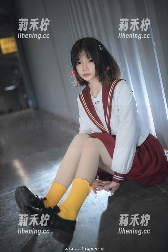秀人网-谭睿琪Ailsa 秀人网 - 发现谭睿琪Ailsa的白衬衫之美,免费下载精彩写真,成就你的时尚之旅.txt