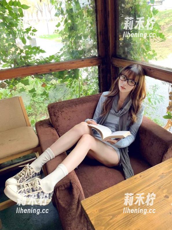秀人网-陈雅漫VICKY 秀人网 - 看陈雅漫VICKY如何将御姐风格演绎到底,美图图包尽在掌握!.txt