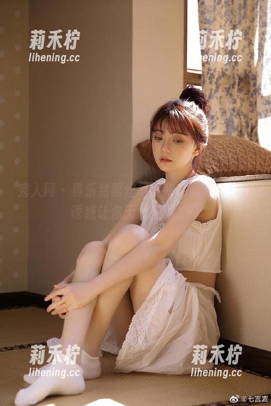 秀人网-黄乐然 秀人网 - 黄乐然黑丝写真福利盘点,灵动诱惑让你无法抵挡.txt