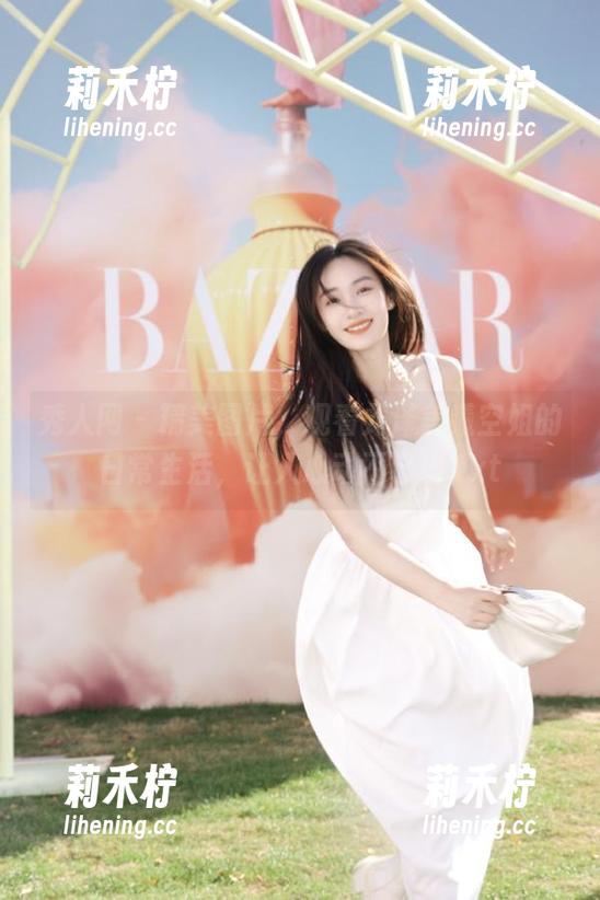 秀人网-龙泽美曦 秀人网 - 精美图片,观看龙泽美曦空姐的日常生活,让人心动不已!.txt