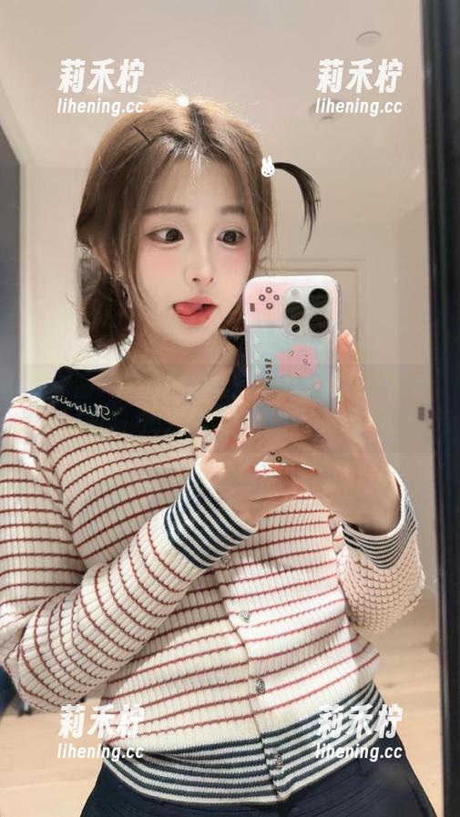 童小芯 微密圈 - 童小芯黑丝写真:在镜头下展现迷人气质,图片捕捉每一个动人瞬间.txt