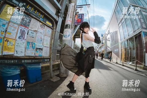 绮太郎kitaro 感受绮太郎kitaro的艺术气息:白喵喵喵高清写真集中的魔法瞬间.txt