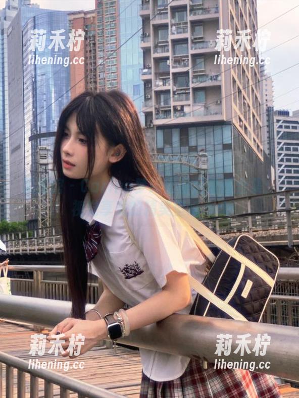 美媛馆-Carina梦绮 美媛馆 - Carina梦绮比基尼诱惑合集:视觉享受的精美壁纸.txt
