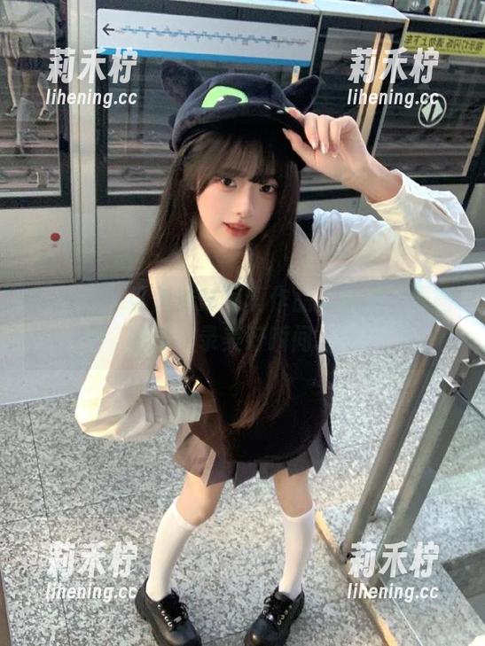 美媛馆 - 可儿妹妹写真作品大放送，原图图册记录美好瞬间.txt