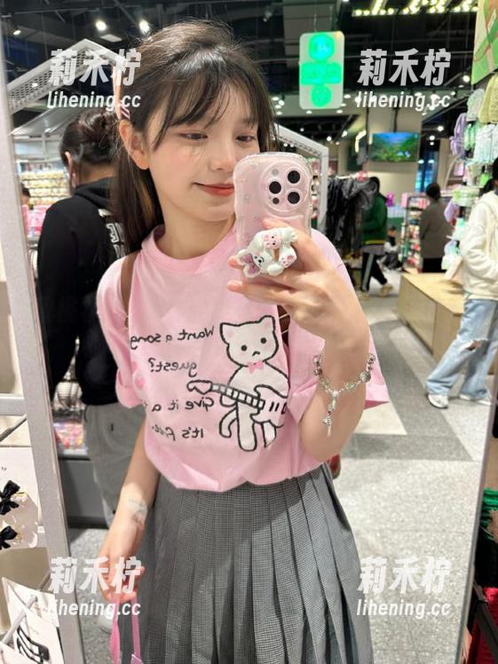 蜜桃社-初月 蜜桃社 - 初月双人的写真时光:原图捕捉的甜蜜与浪漫.txt