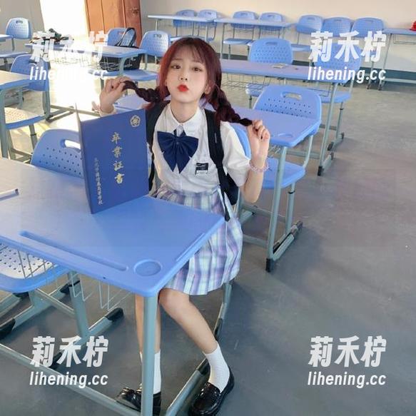 袜啵啵-小安 袜啵啵 - 赏析小安肉丝写真:脚尖微加固款的资源图库大全.txt