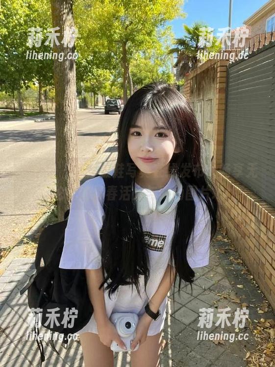袜啵啵-苏苏 袜啵啵 - 苏苏板鞋写真在线发布,畅享无与伦比的青春活力与时尚图片.txt