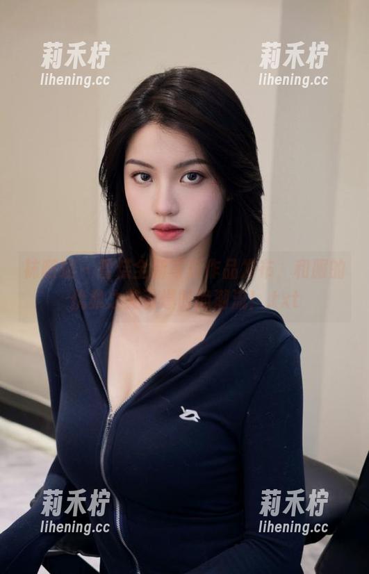 袜啵啵-雪糕 袜啵啵 - 雪糕全新写真作品发布,和服的优雅之美引爆时尚潮流!.txt