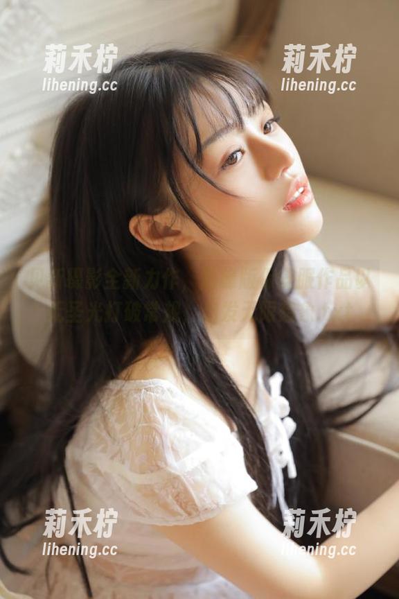 见新摄影 见新摄影全新力作,巅峰版保安服作品以无圣光打破常规,启发无限想象.txt
