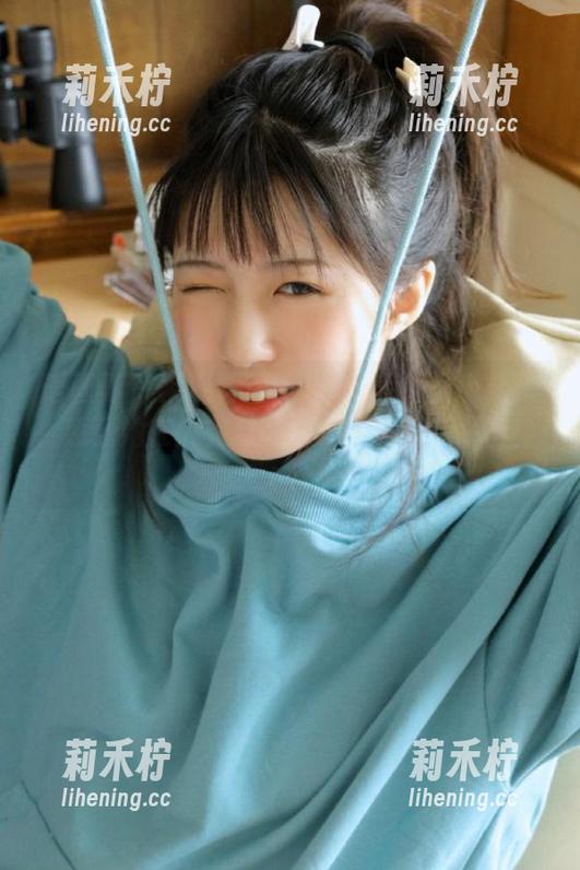 语画界-乔漫妮mina 语画界 - 来观看乔漫妮mina的圣诞合集,感受她在搞笑与时尚之间的无奈平衡!.txt