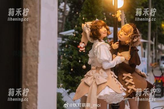 铁打萌萌_moi 体验铁打萌萌_moi的胶带作品:无圣光写真背后的故事.txt