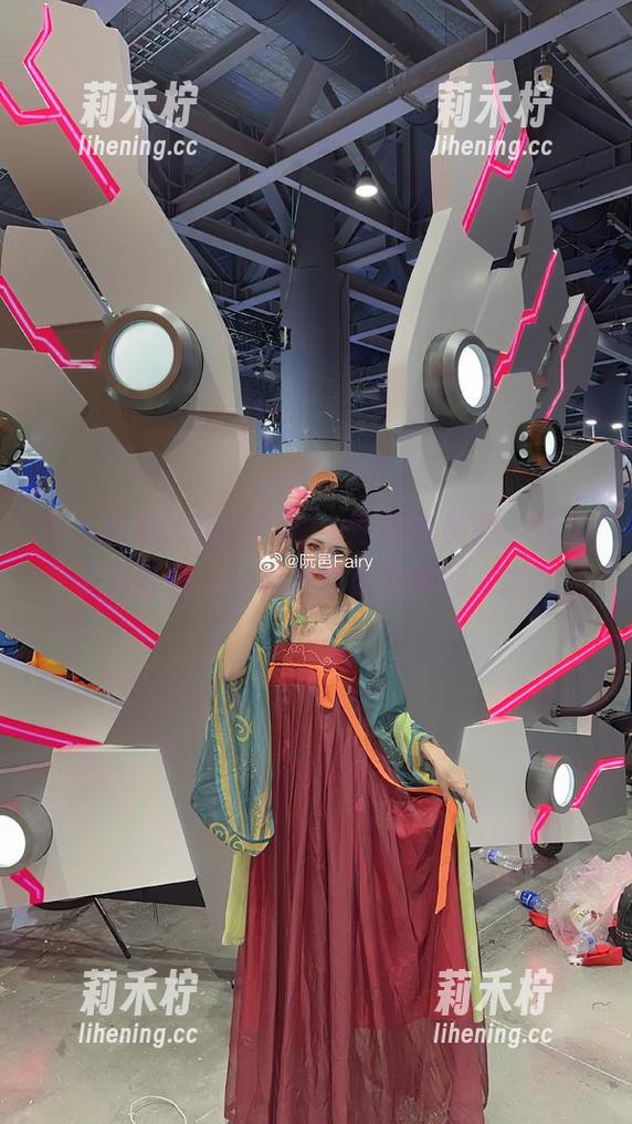 阮邑Fairy 令人心动的阮邑Fairy四件套美图,快来下载收藏,一起分享美好瞬间。.txt