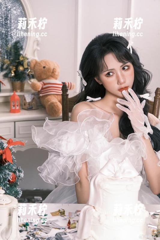 雅祈masaki 在线探索雅祈masaki的高清大凤旗袍魅力,感受时尚与传统交融.txt