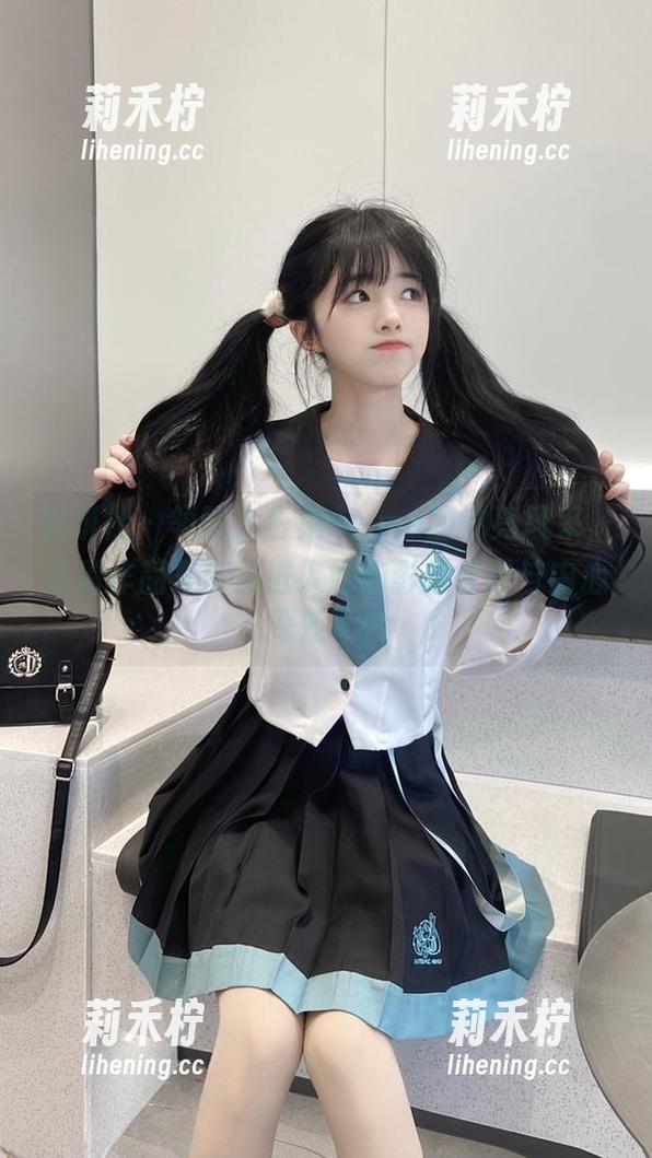 魅妍社-大白兔emma 魅妍社 - 领略大白兔emma的油亮风采,高清作品集带你进入她的影像世界与内心深处.txt